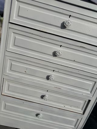 Cajonera vintage blanca de madera