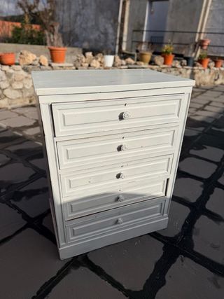 Cajonera vintage blanca de madera