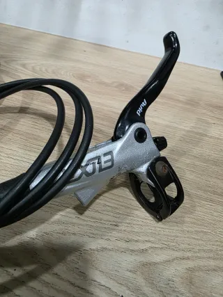 Travões Hidráulicos Avid Elixir 7