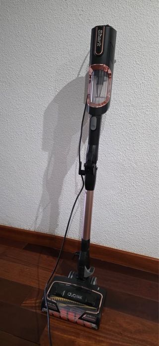 Aspiradora Shark Vertical