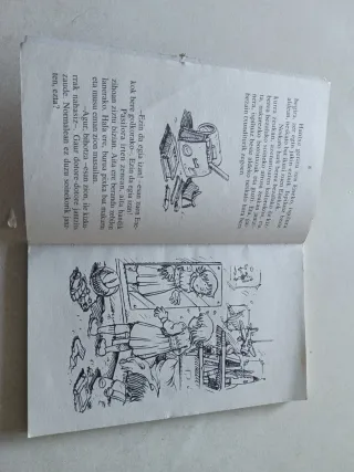 (2) Enekoren Soineko Arrosa (Haur-Literatura 8 ...