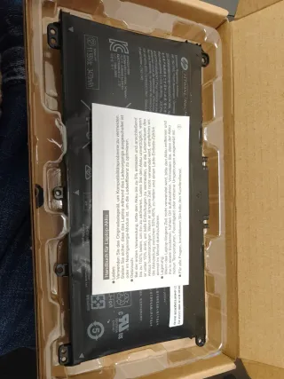 Portátil HP 14-DK0002NS Ryzen 5