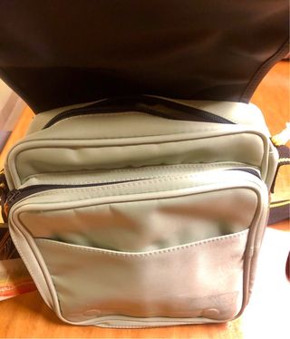 Bolso bandolera negre i verd poma