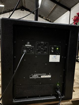 Subgrave Mackie Negro