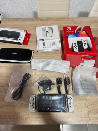 Nintendo Switch OLED - Como Nueva