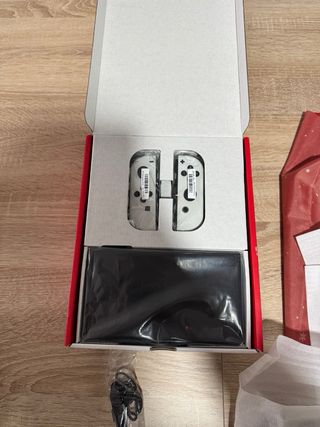 Nintendo Switch OLED - Como Nueva