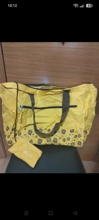 Bolso Benzi amarillo con cartera