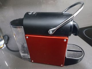 Cafetera Nespresso Delongui