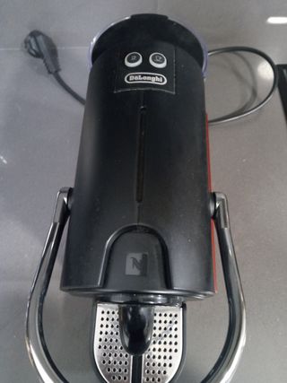 Cafetera Nespresso Delongui