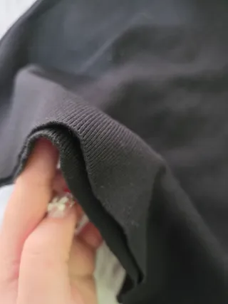 Vestido negro manga abullonada