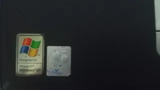 Ordenador portátil Toshiba antiguo