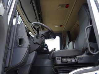 Scania P 400-CAMIONES GRUA