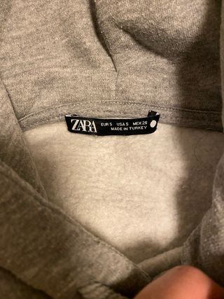 Sudadera oversize ZARA gris talla S