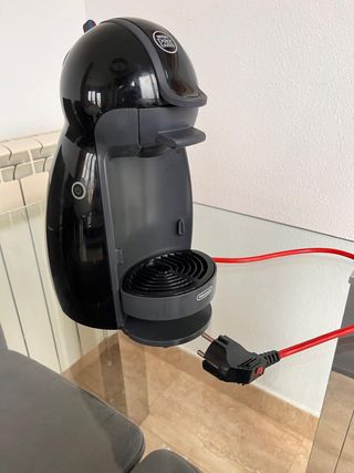 Cafetera Dolce Gusto Negra 15bar