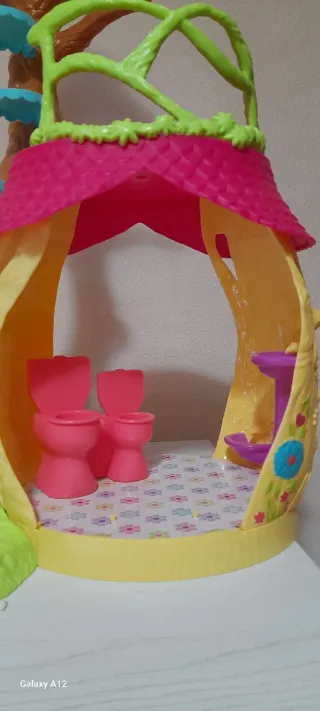 Casa Enchantimals con 3 muñecas