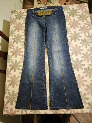 Jeans Fornarina con cintura a farfalla