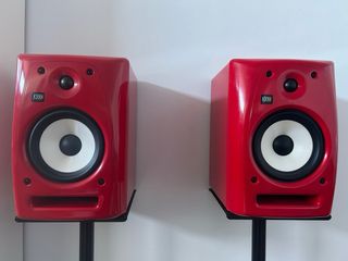 ALTAVOZ KRK RP6-G2 FR - ROJO FERRARI