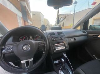 Volkswagen Touran 2012