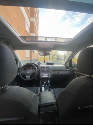 Volkswagen Touran 2012