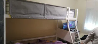 Litera Blanca metálica IKEA con protector