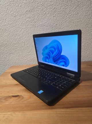 Dell E5540 | 8GB RAM | 128GB SSD | 6 Meses Garantí