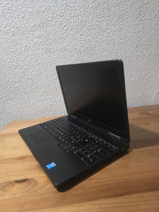 Dell E5540 | 8GB RAM | 128GB SSD | 6 Meses Garantí