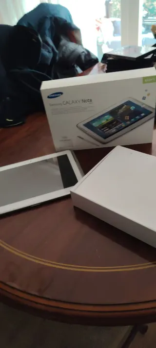 Tablet Samsung Plata/Blanca