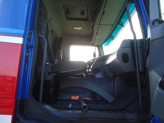 Iveco EUROACTROS 18 32-CAMIONES GANCHO PORTACONTEN