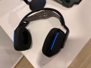 PC Gamer con Silla, Escritorio y Accesorios