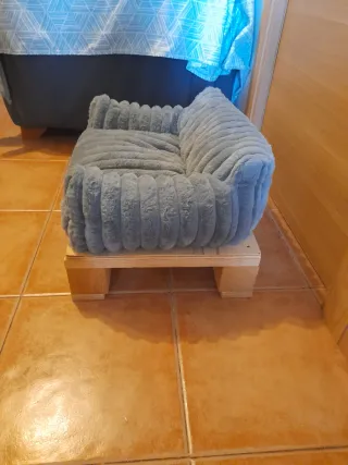 Sofá para mascota gris