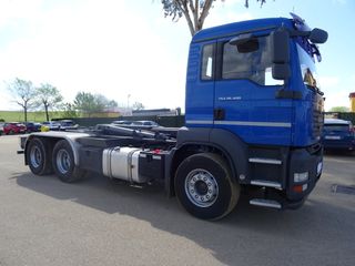 MAN TGA 26 400-CAMIONES GANCHO PORTACONTENEDOR