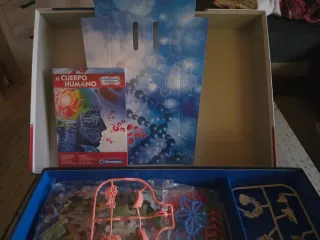 Juego nuevo Clementoni El Cuerpo Humano