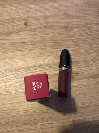 MAC Powder Kiss Labial Morado