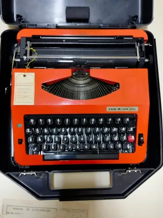 Máquina de escribir Maritsa 25 Naranja