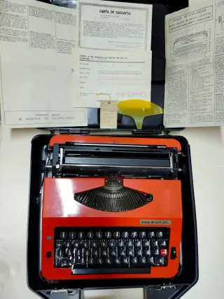 Máquina de escribir Maritsa 25 Naranja