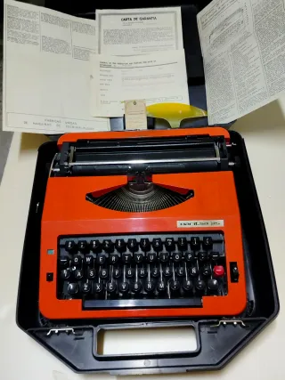 Máquina de escribir Maritsa 25 Naranja