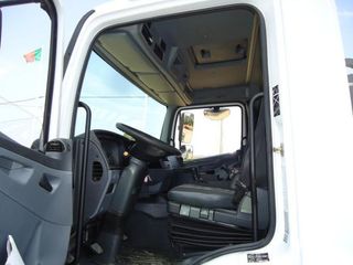 Mercedes ATEGO 13 23-CAMIONES GRUA