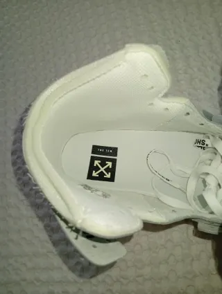 Nike Air Jordan 1 x Off-White NRG