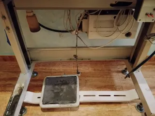 Máquina coser triple arrastre corta hilo