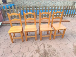 Sillas de madera rústicas (4 unidades)
