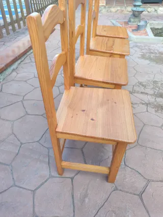 Sillas de madera rústicas (4 unidades)