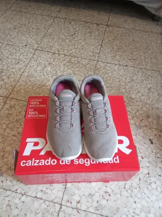 Zapatilla Skechers Mujer Gris y Rosa