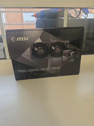 Refrigeración líquida MSI MAG CORELIQUID P240