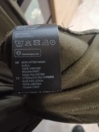 Blusa verde sin mangas