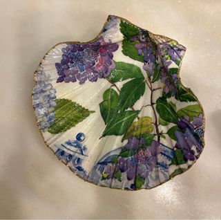 Saboneteira concha decorada