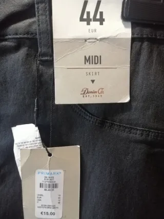 Falda negra talla 44