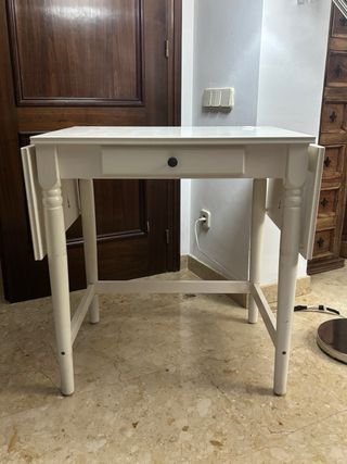 Mesa de brazos extensible blanca