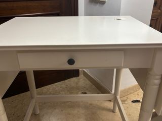 Mesa de brazos extensible blanca