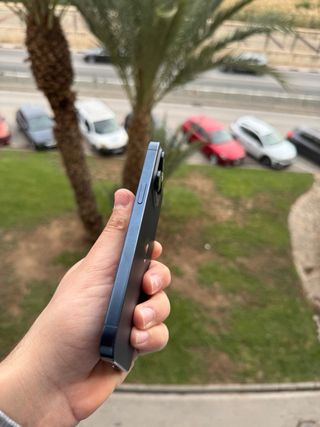 iPhone 15 Pro Max - 95% Batería