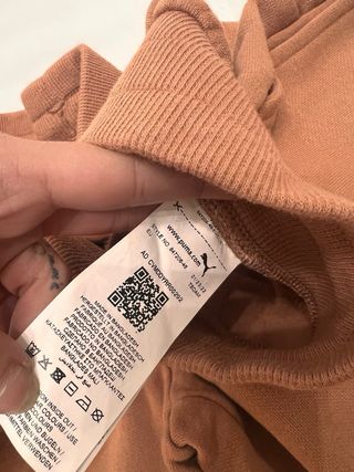 Pantalón de chándal Puma color salmón